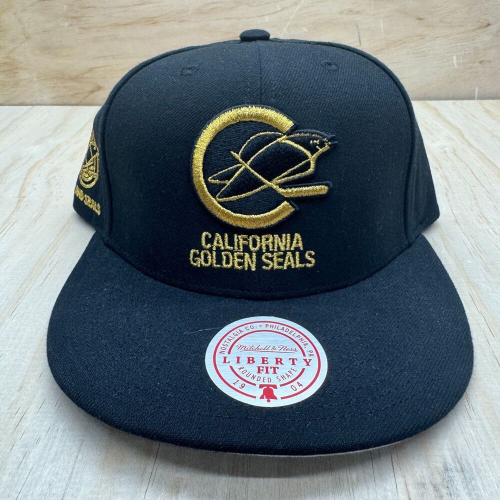 NEW California Golden Seals Mitchell Ness Liberty Cap Black Snapback OSFM